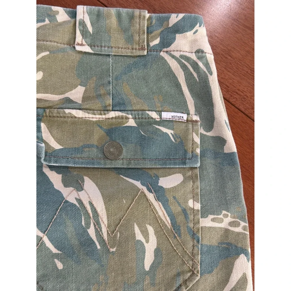 MOTHER The Twister‎ Cargo Shorts Womens Green Camo Utility High Rise Size 27